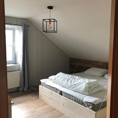 Les Hirondelles De 펜션 *